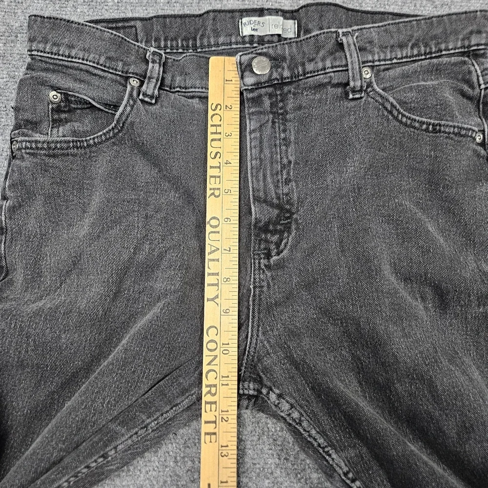 Lee Riders Jeans Size 14 Black Denim Charcoal Wash Relaxed Straight Leg Midrise